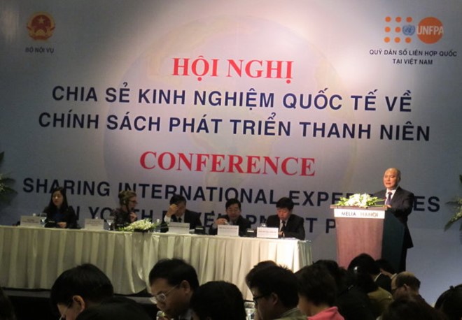 Необходимо разработать политику в отношении молодежи